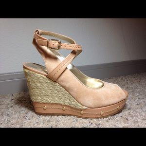 Antonio Milani Nude Suede Wedge Sandals sz 7
